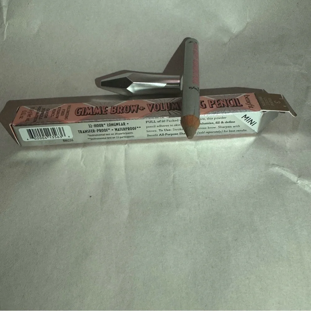Discontinued Benefit gimme brow 0.6g